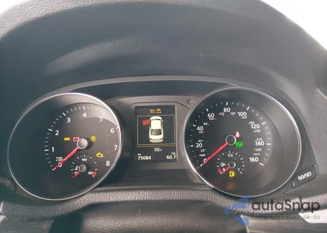 2018 Volkswagen Passat 2.0T Se z USA, uszkodzony, nr VIN 1VWBA7A35JC026839